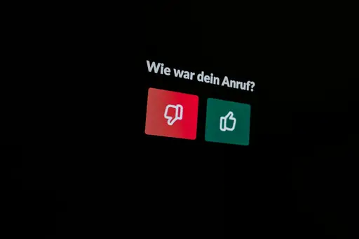 Wie oft sollte man den Aktivkohlefilter wechseln? Wechselintervalle bei Dunstabzugshauben und Anzeichen für einen verbrauchten Filter
