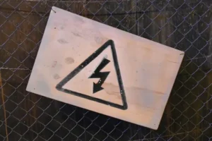 Wie wird ein Herd angeschlossen? Grundlagen zum elektrischen Anschluss eines Herdes und wichtige Sicherheitshinweise